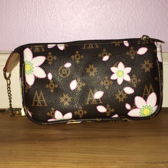 Flower bag😍 - Picture 3 of 3